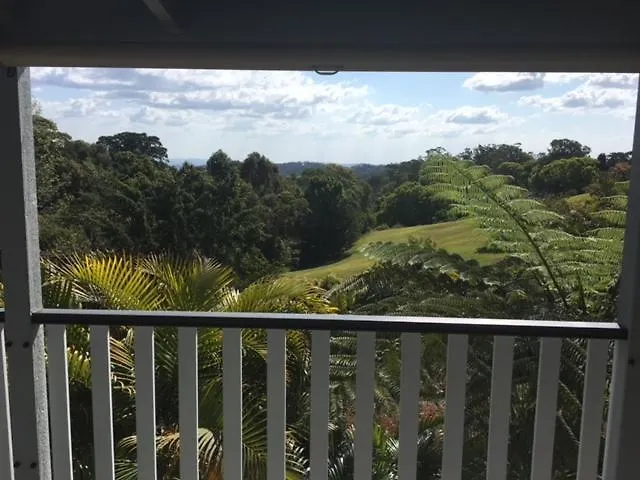Avocado Grove Bnb Sunshine Coast 4*,